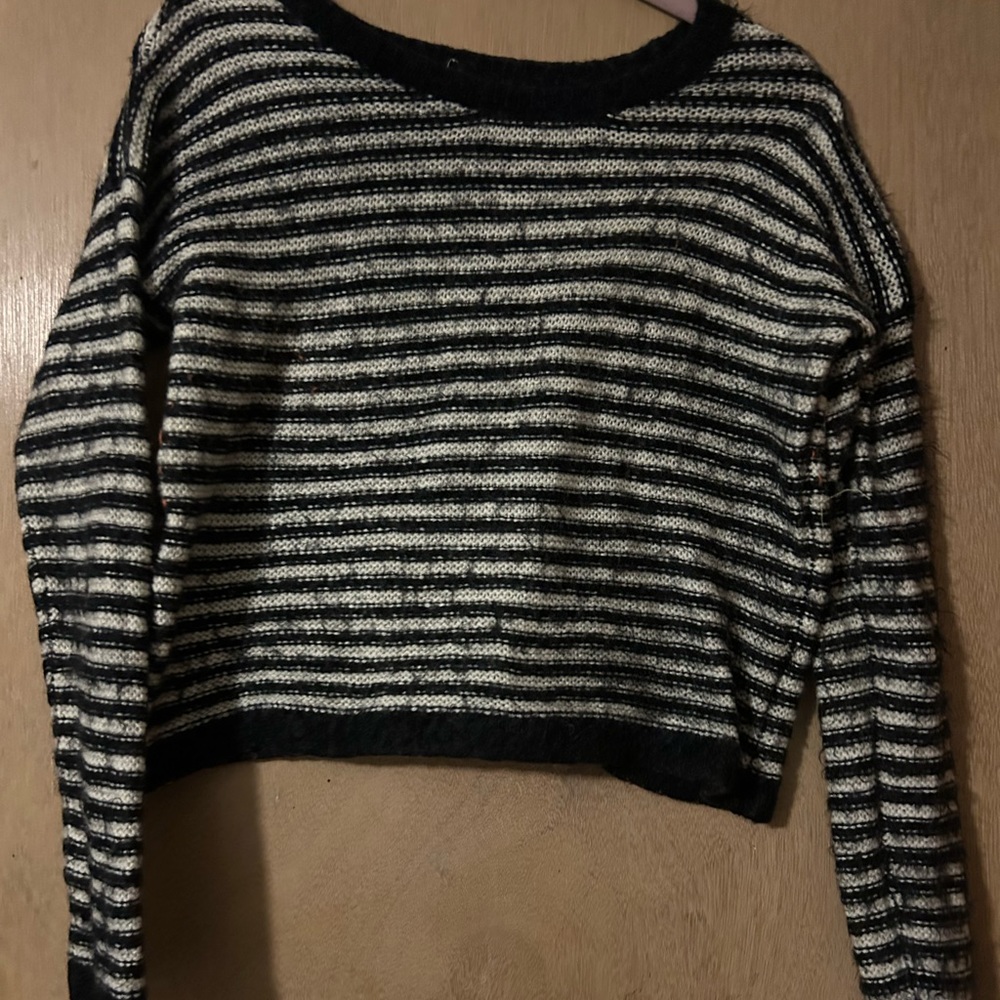 Billabong sweater, striped